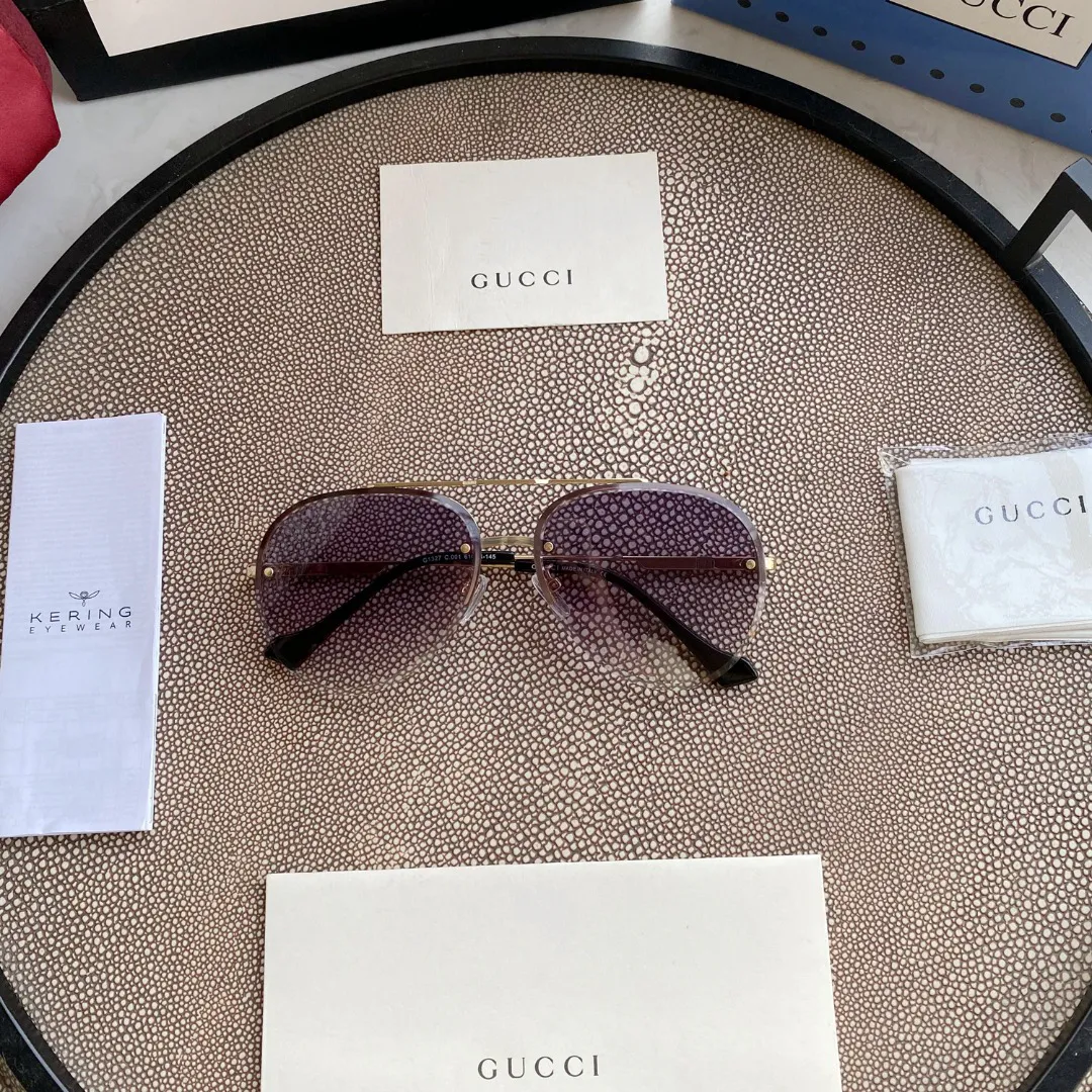 GUCCI SUNGLASSES