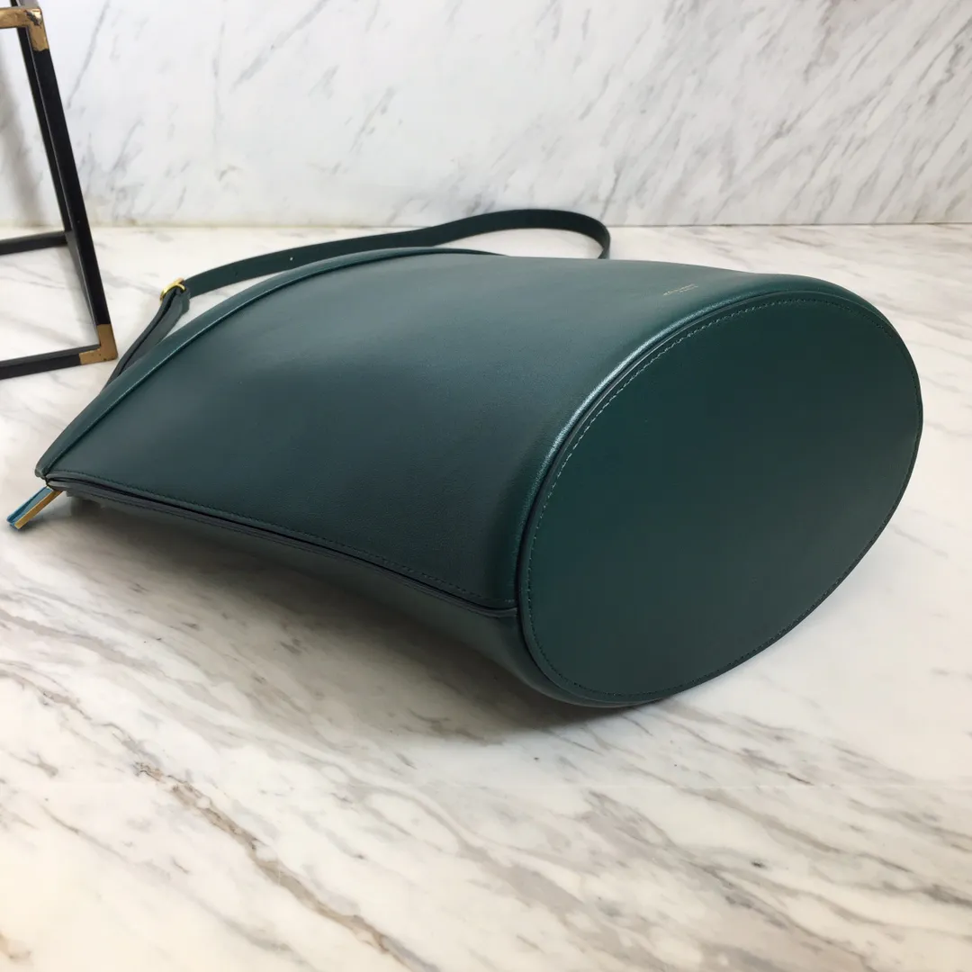 SANGLE BUCKET — image 8