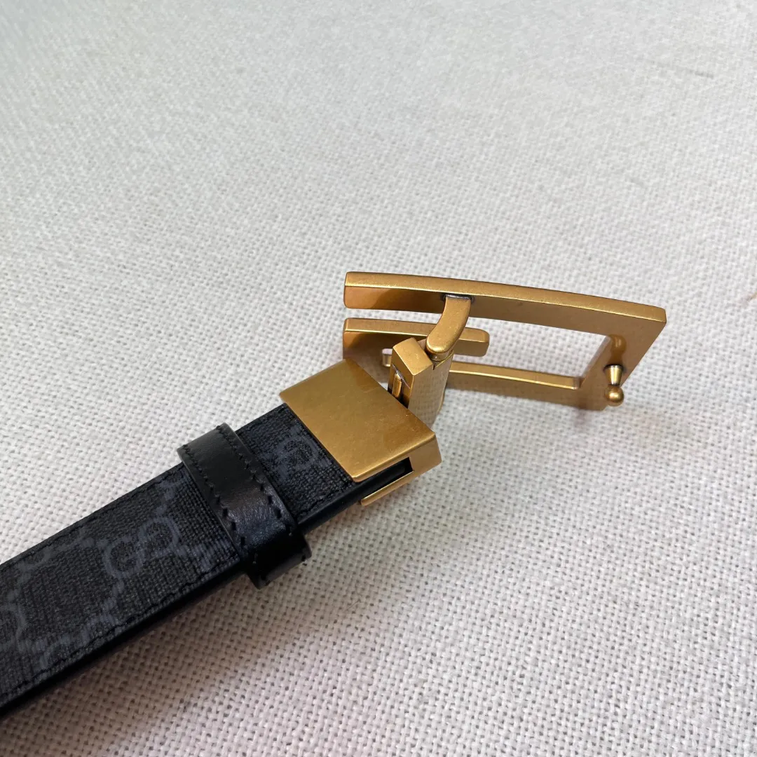 Square G reversible leather belt — image 6