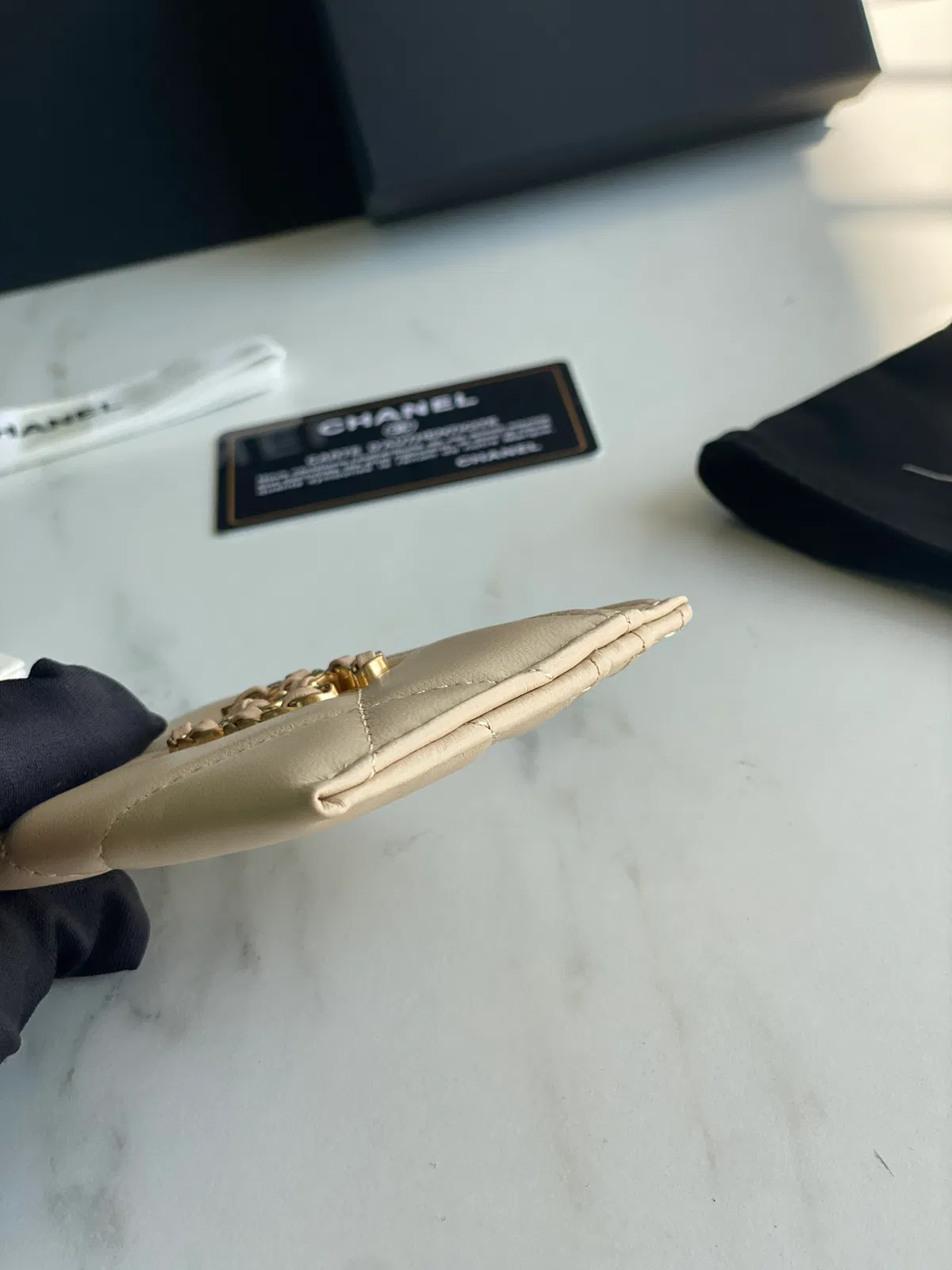 CHANEL 19 CARD HOLDER — image 7