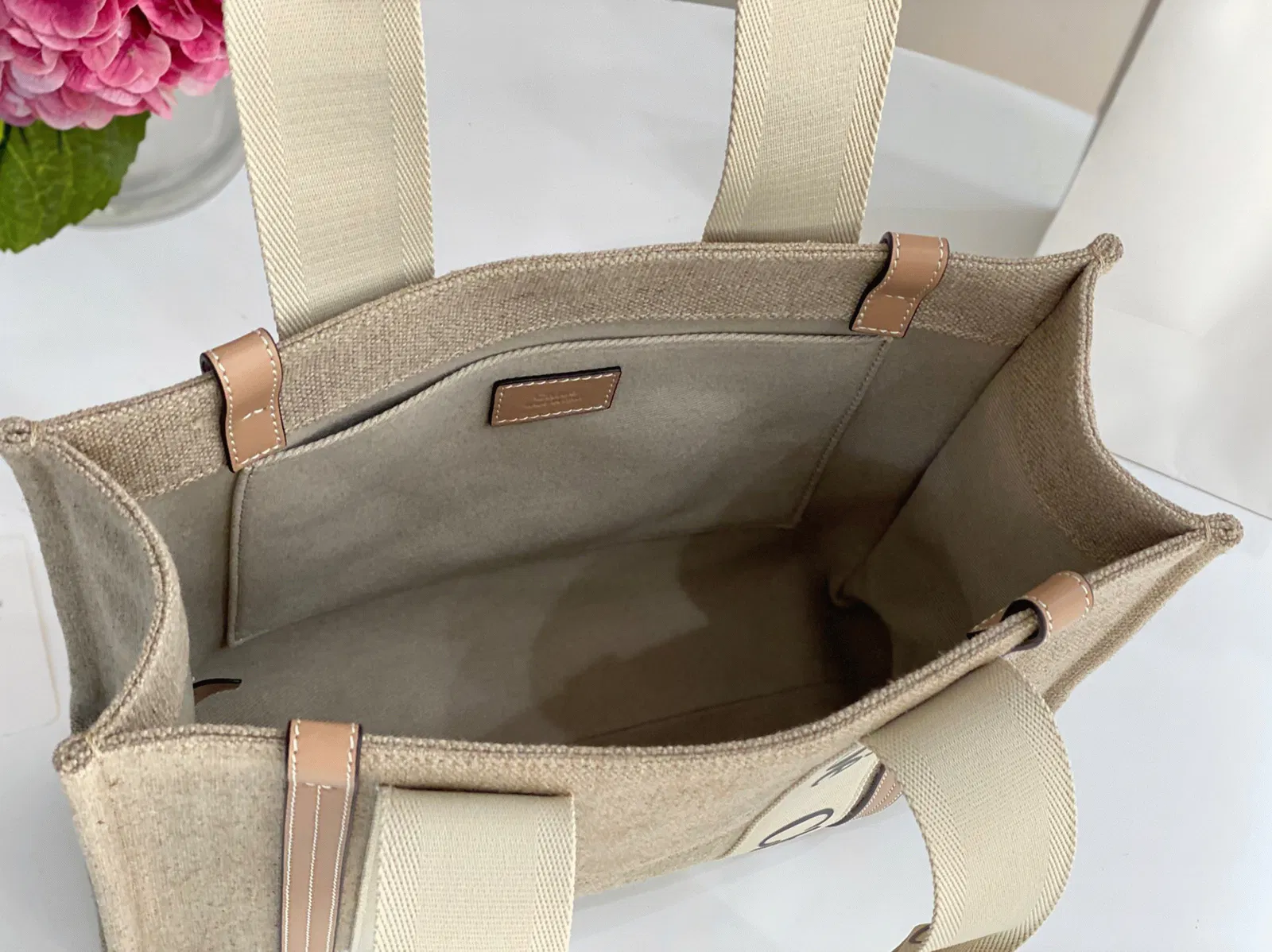 Top Quality Fake Chloe Woody Medium Tote Bag in Linen Canvas with Beige Leather — image 9