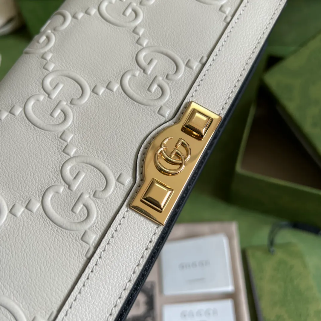 Gucci Leather clutch — image 6