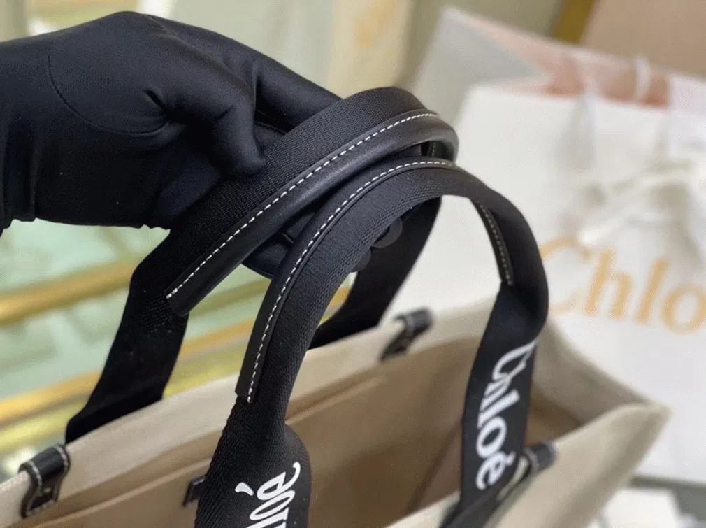 Top Quality Knockoff Chloe Medium Woody Tote Bag in Canvas with Black Leather Strips — image 6