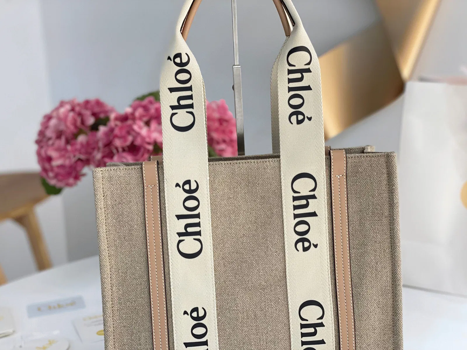 Top Quality Fake Chloe Woody Medium Tote Bag in Linen Canvas with Beige Leather — image 2