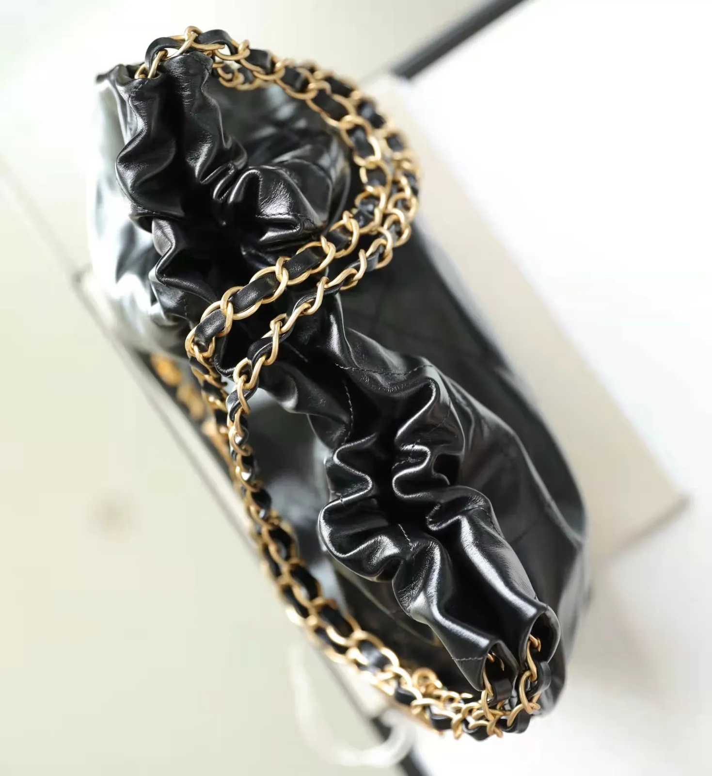 Chanel 22 Medium — image 2