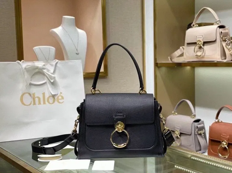 Top Quality Knockoff Chloe Small Tess Day Bag In Black Grained Leather — image 8