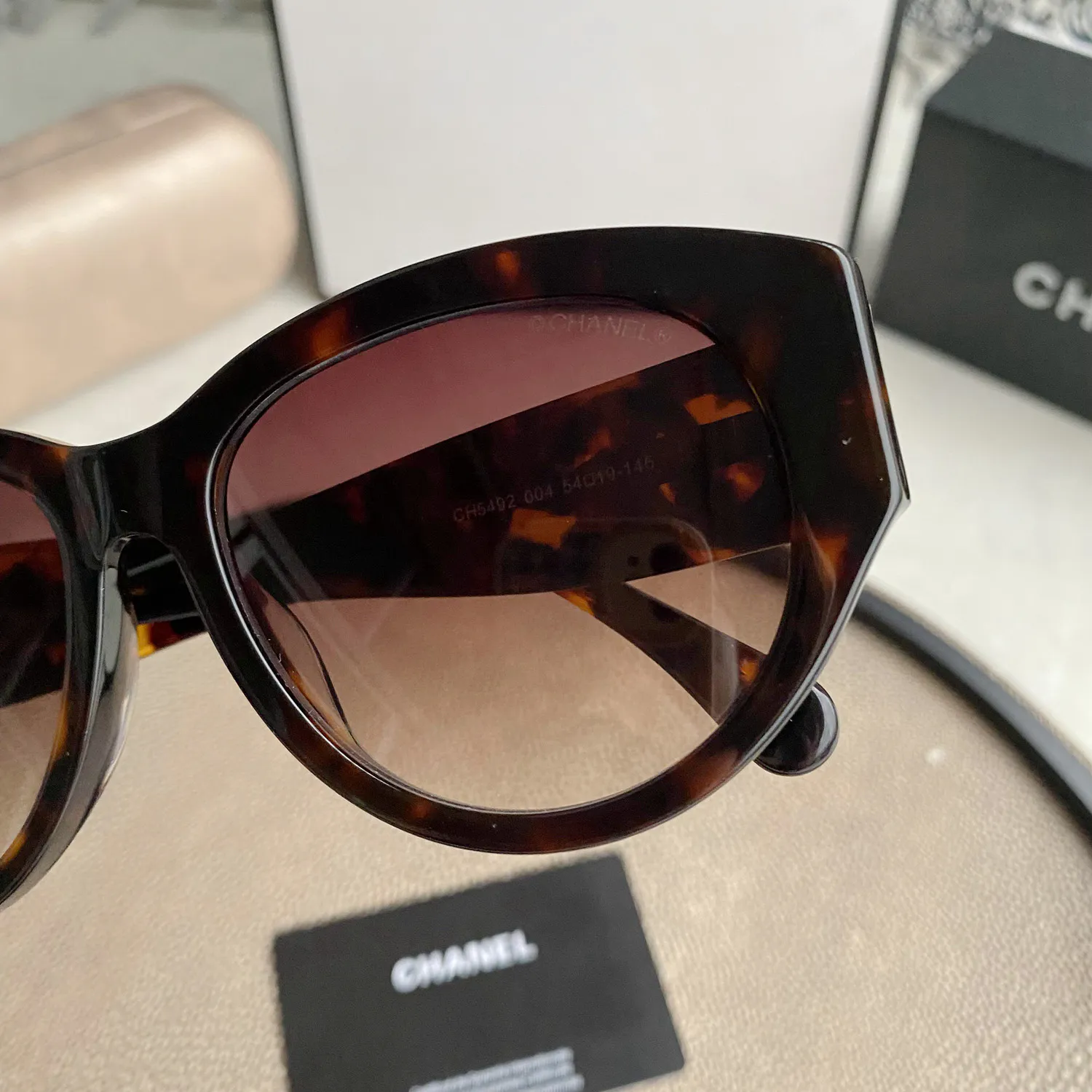 Vintage Sunglasses — image 5