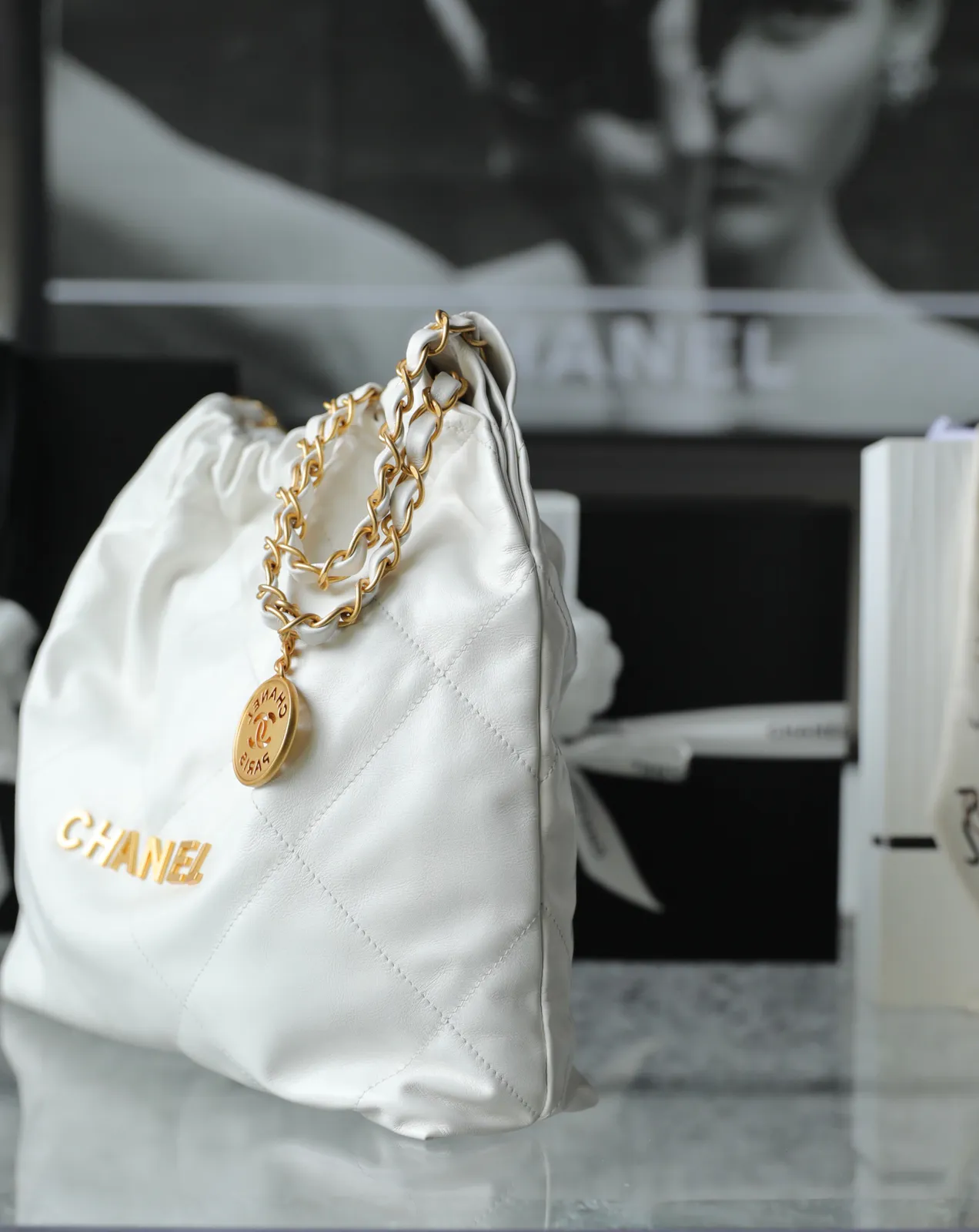Chanel 22 Small β image 7