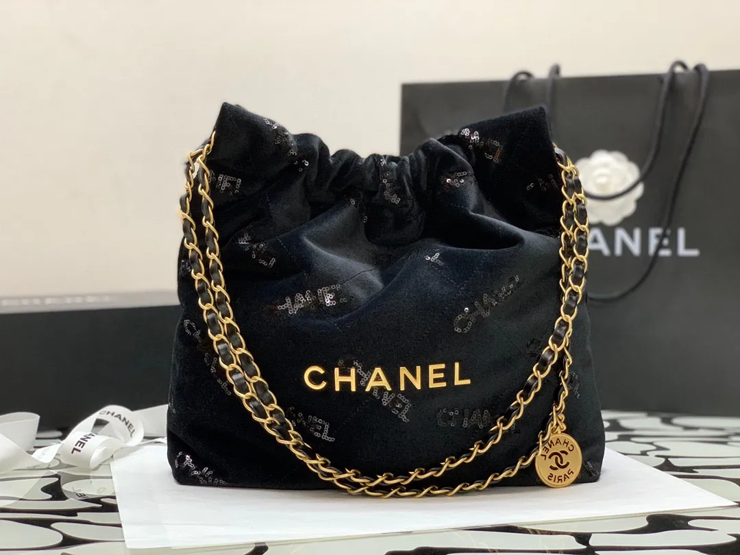 CHANEL 22 — image 2