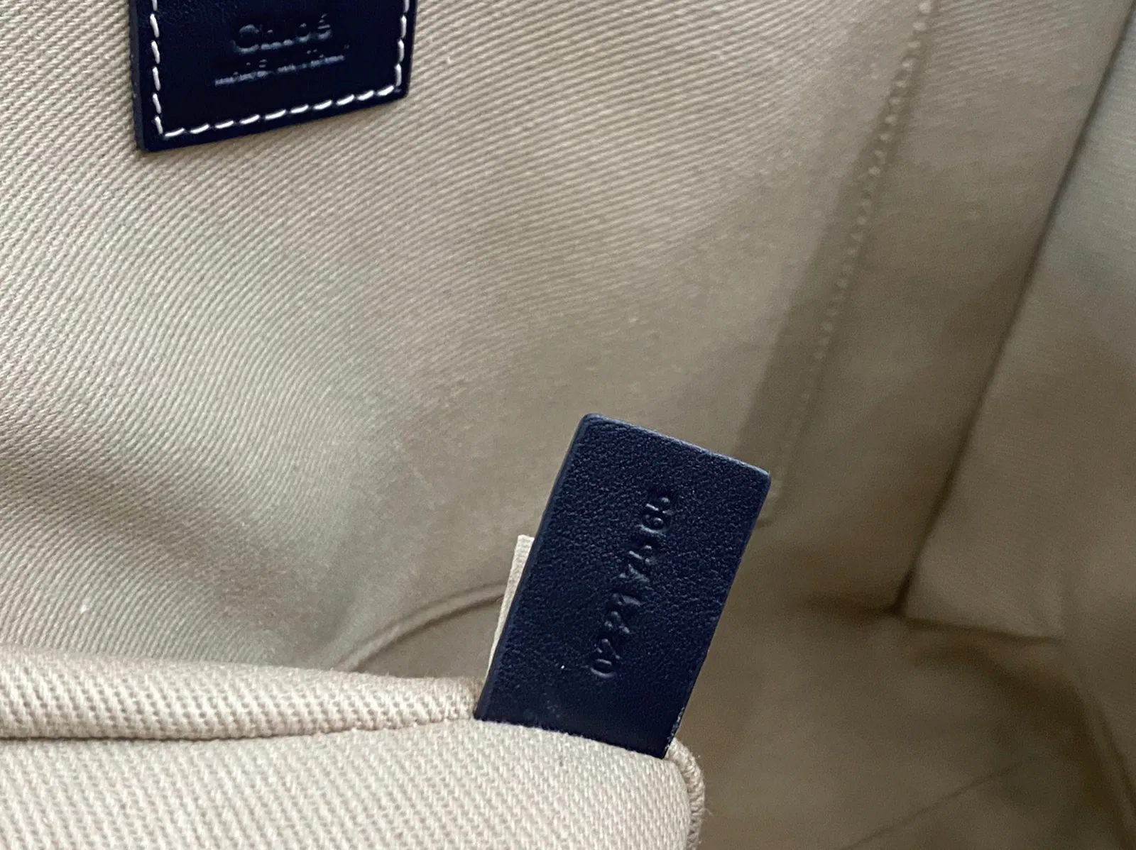 Top Quality Faux Chloe Woody Medium Tote Bag in Linen Canvas with Navy Blue Leather — image 7