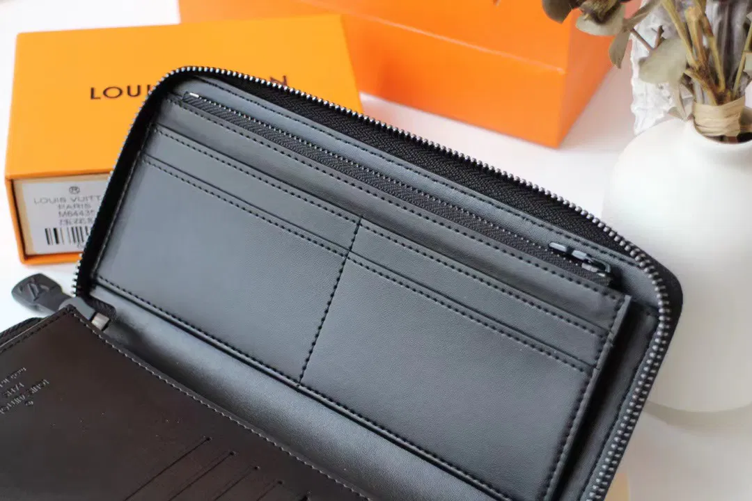 LOUIS VUITTON Wallet Zippy Wallet — image 7
