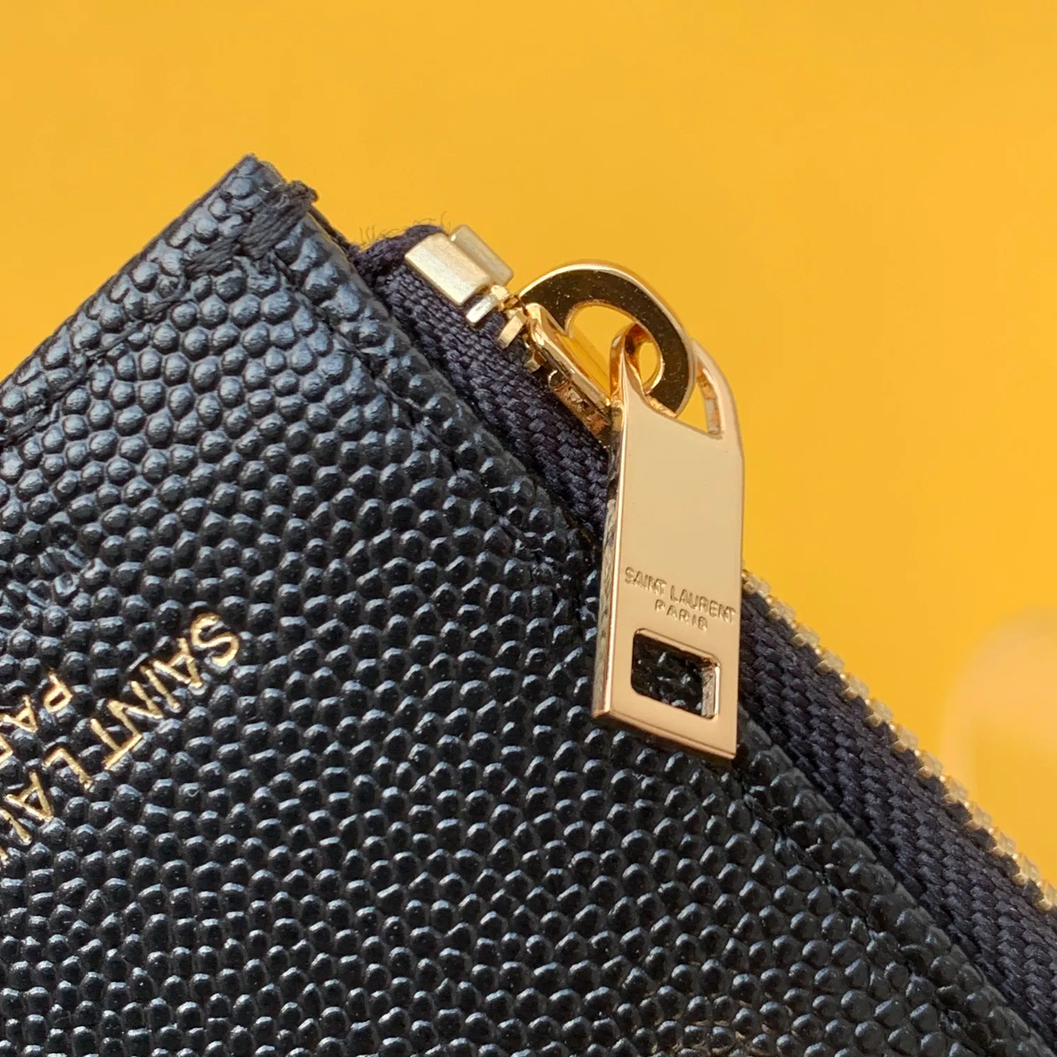 CASSANDRE MATELASSÉ FLAP CARD CASE IN GRAIN DE POUDRE EMBOSSED LEATHER — image 4