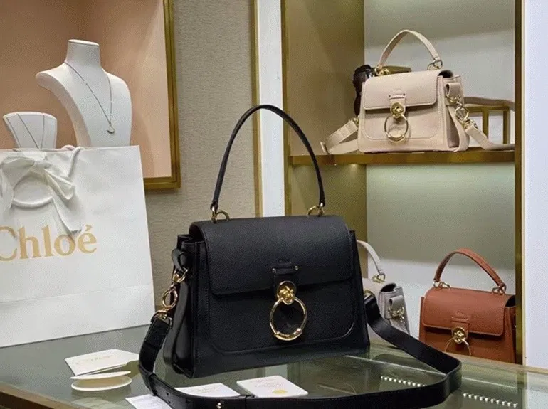 Top Quality Knockoff Chloe Small Tess Day Bag In Black Grained Leather — image 5