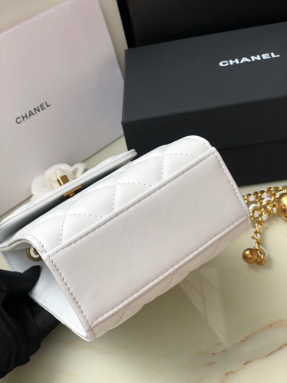 CHANEL CLUTCH — image 7