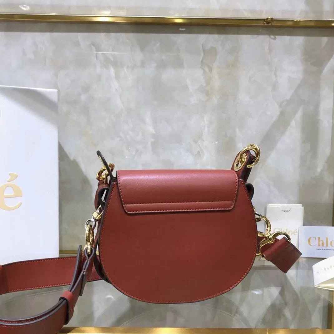Top Quality Fake Chloe Small Tess Shoulder Bag In Caramel Calfskin — image 2