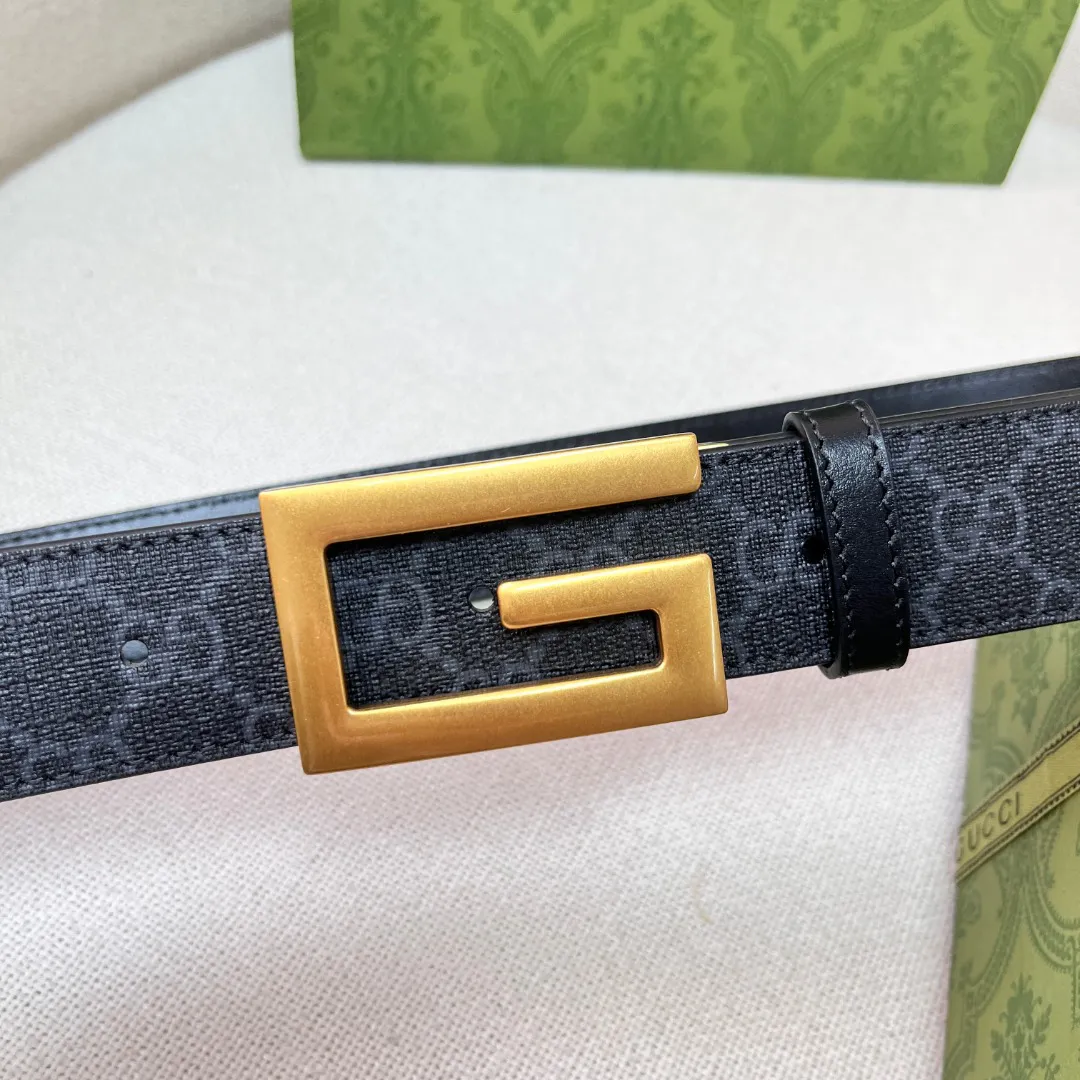 Square G reversible leather belt — image 9
