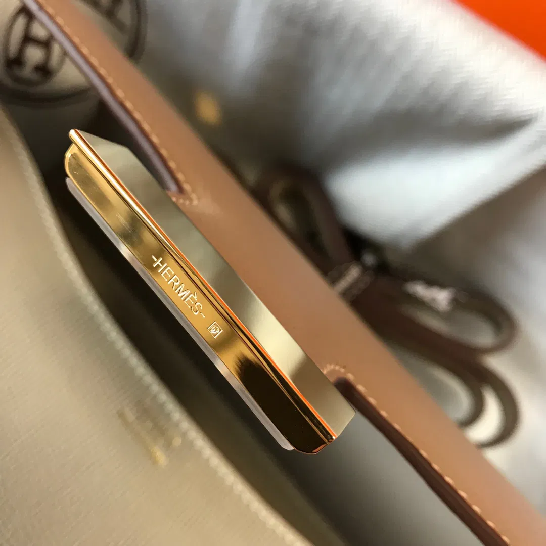 Hermes Constance — image 8