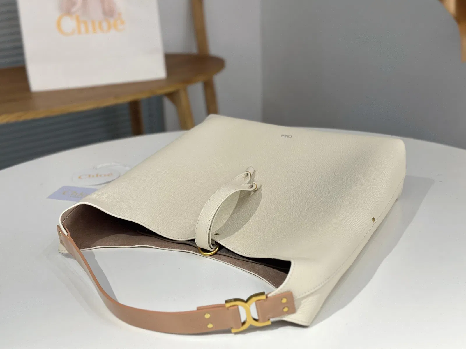Top Quality Replica Chloe Marcie Hobo Bag in White Grained Leather — image 2