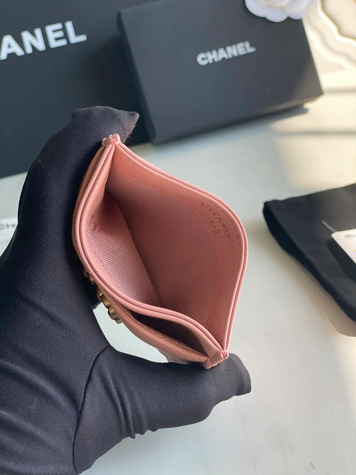 CHANEL 19 CARD HOLDER — image 5