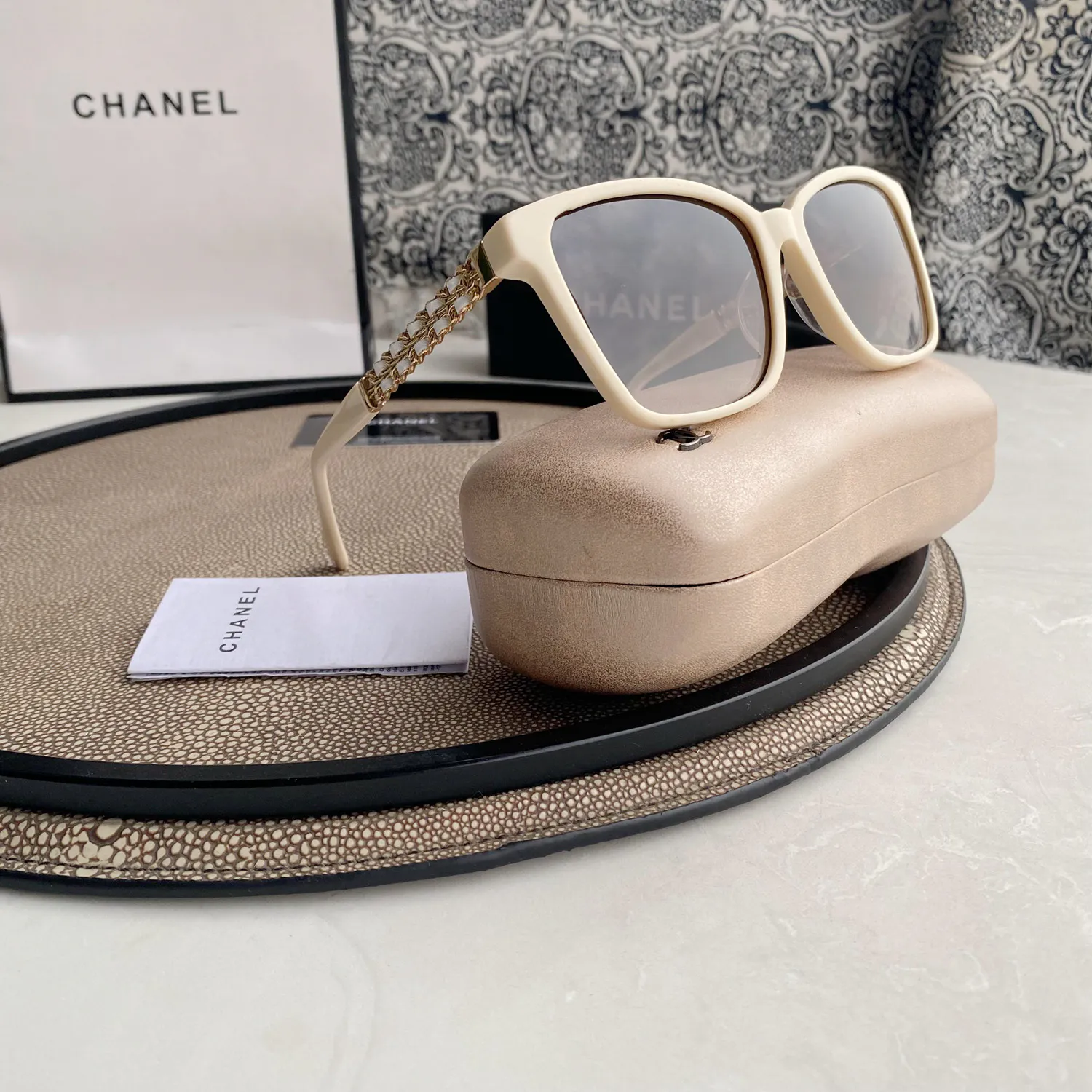 CHANEL Sunglasses — image 2