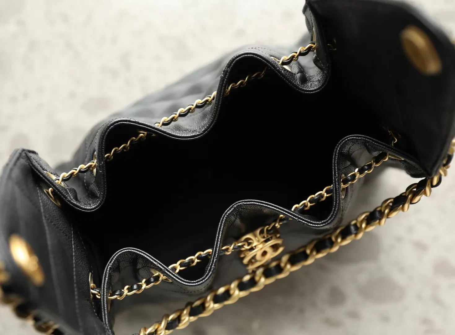 CHANEL 25 MEDIUM HANDBAG — image 5
