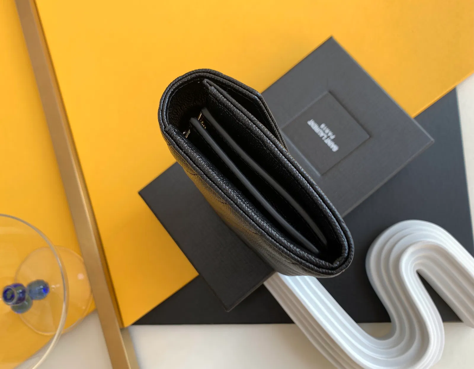 Leather wallet — image 8