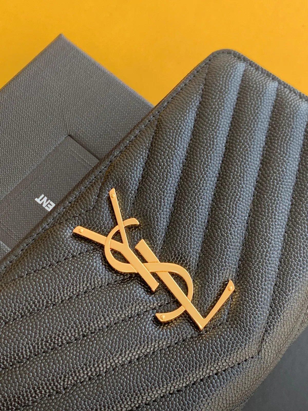 Saint Laurent MONOGRAMS PROMOTIONS — image 9