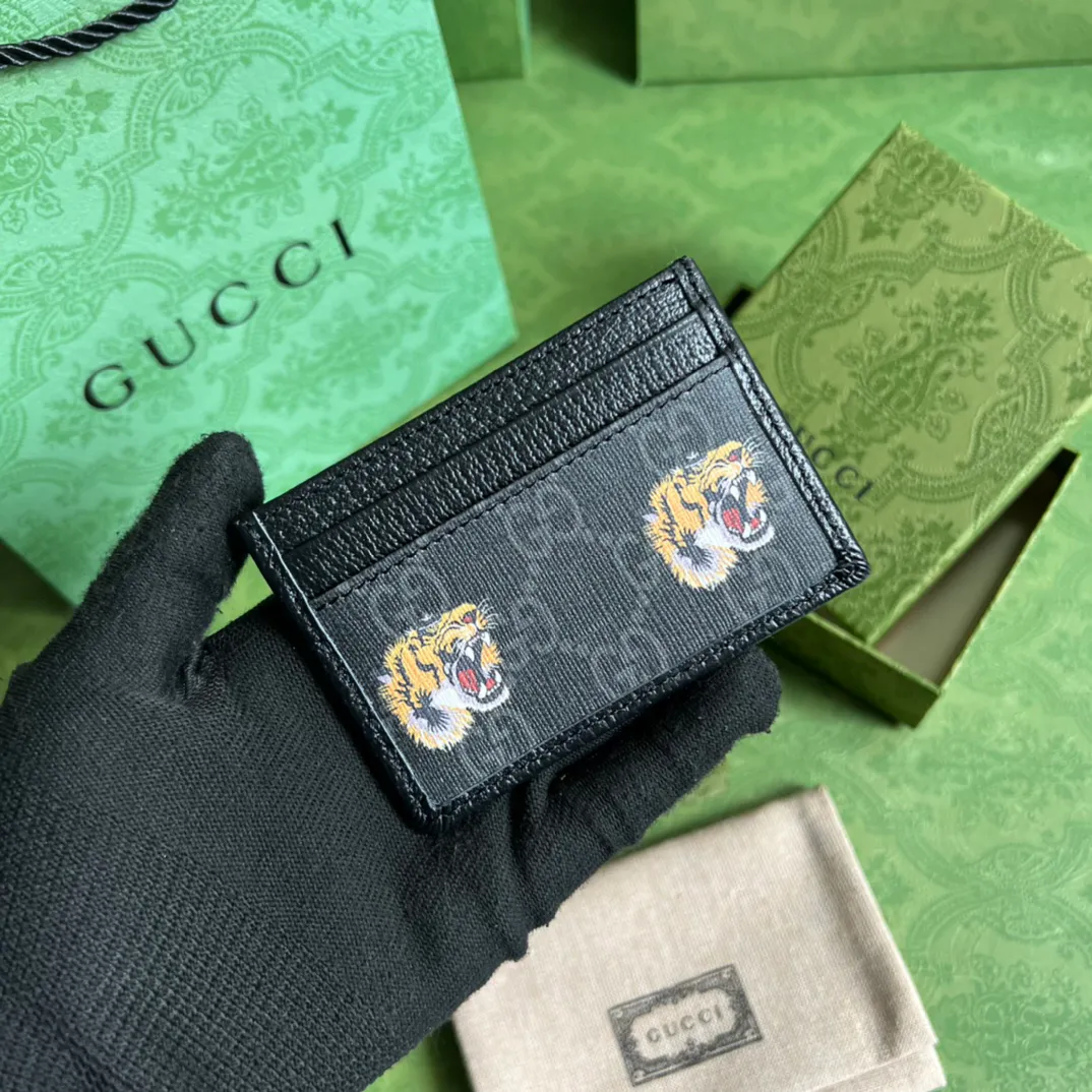 Card case with tiger print — image 2