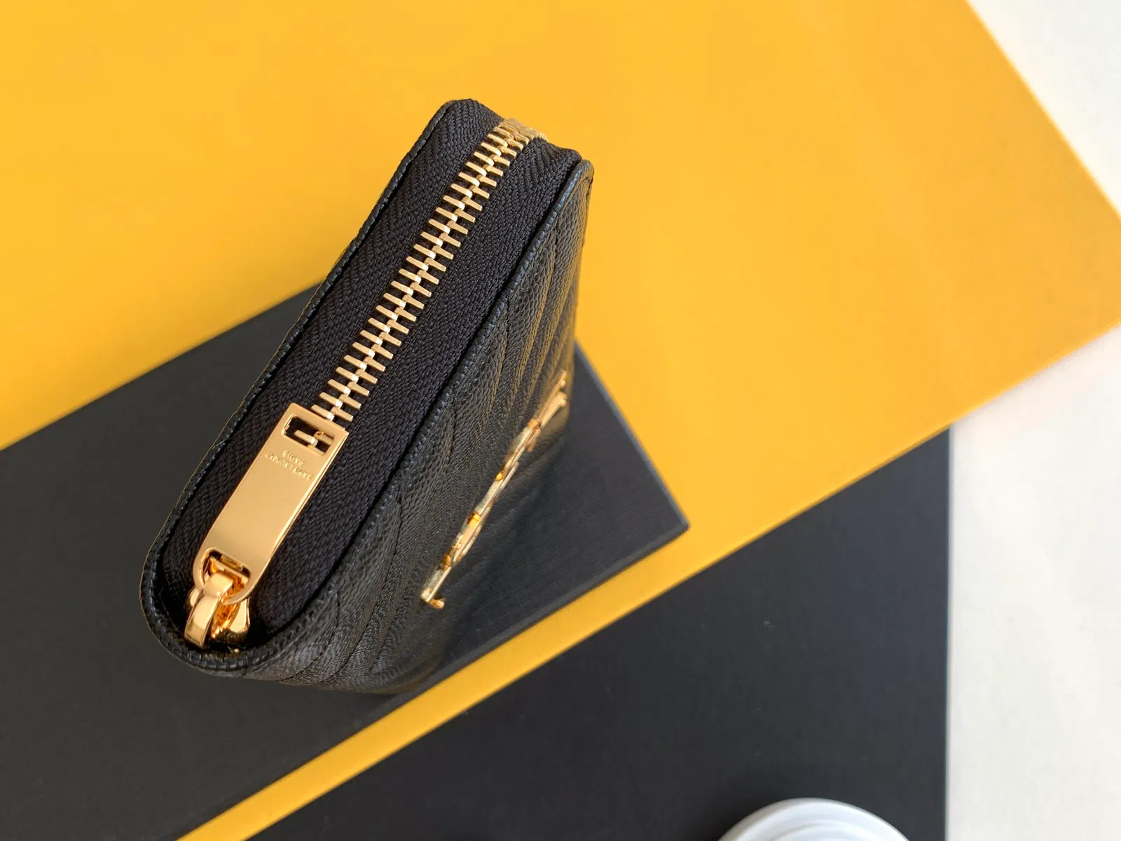 Saint Laurent MONOGRAMS PROMOTIONS — image 8