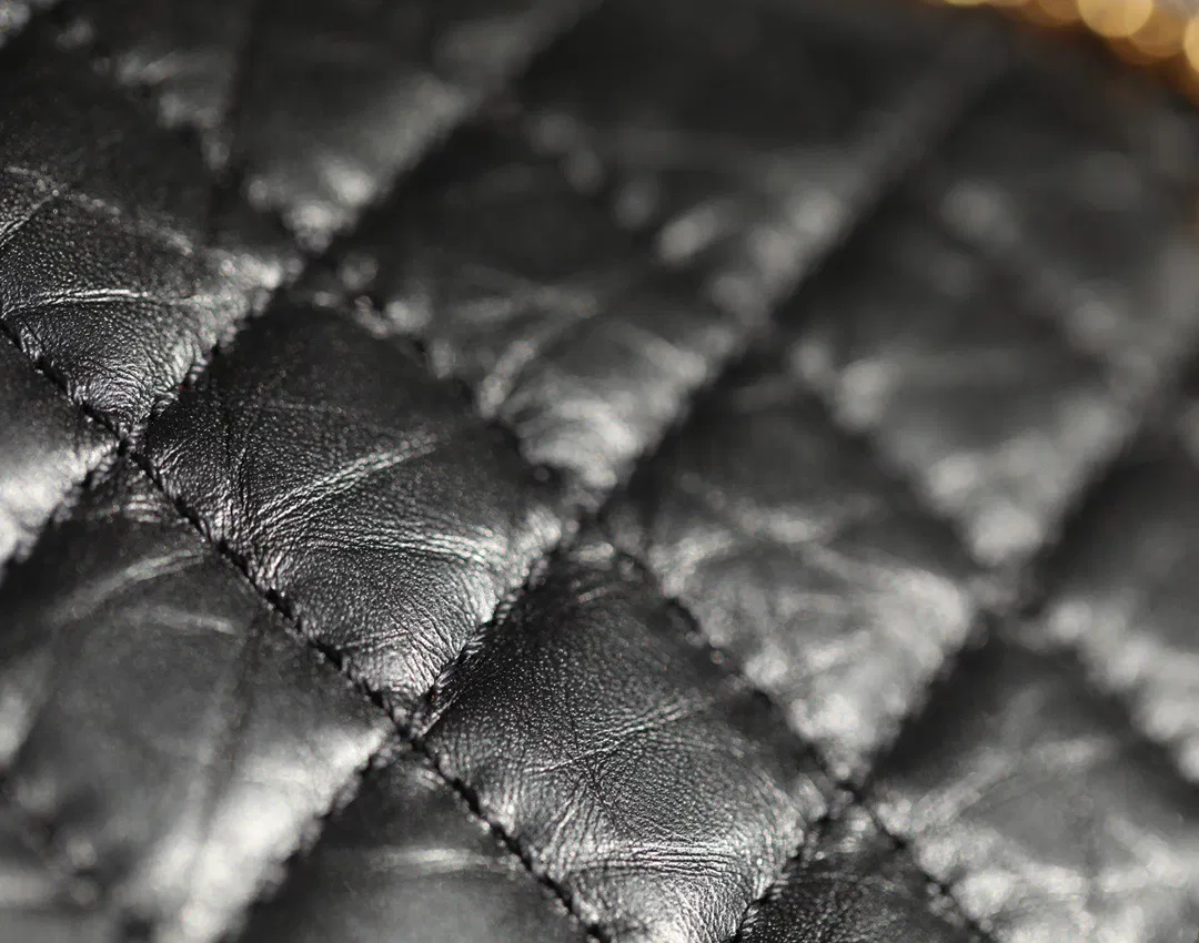 Chanel Reissued 2.55 Medium Flap Bag — image 4