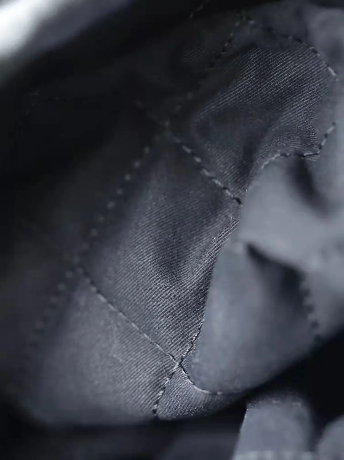 Chanel 22 Medium — image 9