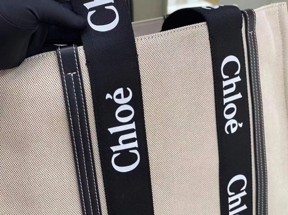 Top Quality Knockoff Chloe Medium Woody Tote Bag in Canvas with Black Leather Strips — image 2