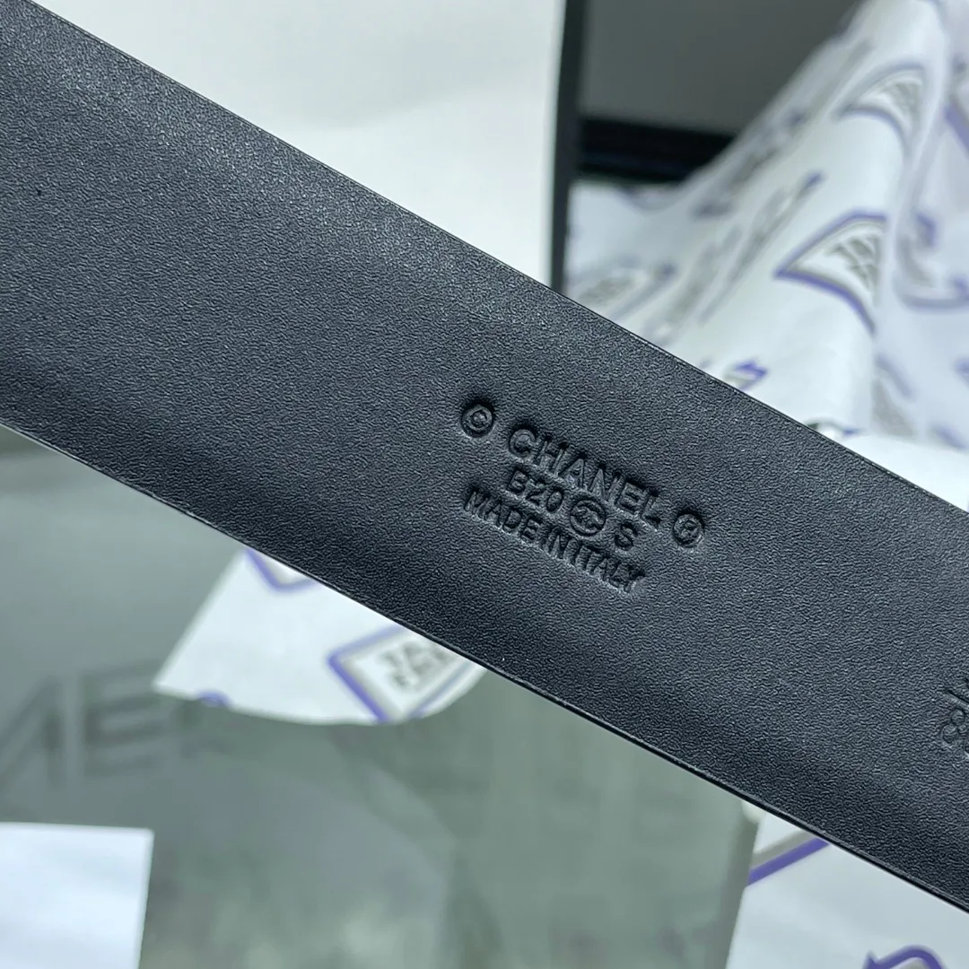 Chanel Red Patent Leather CC Logo Belt — image 3