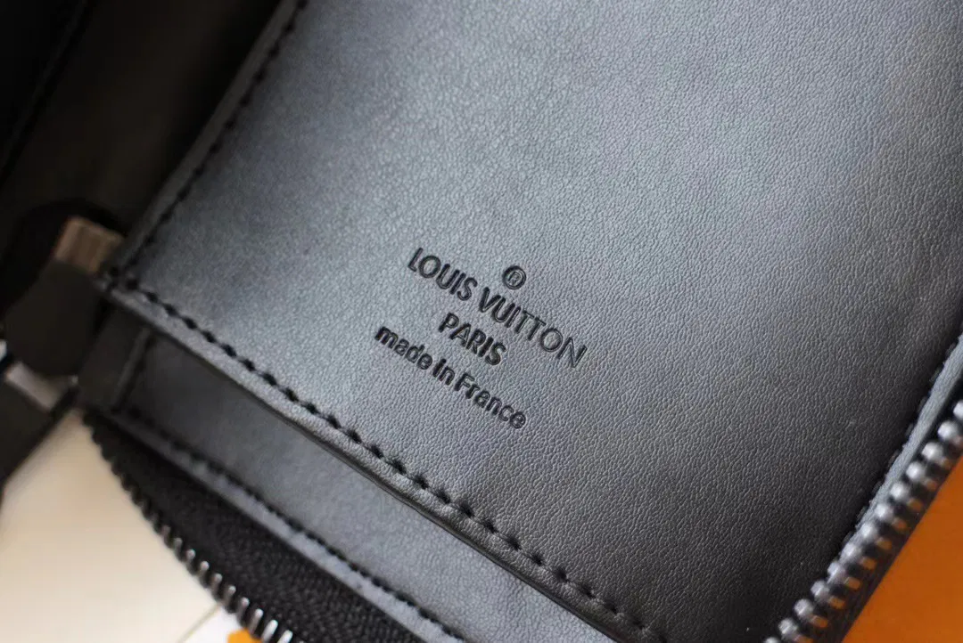 LOUIS VUITTON Wallet Zippy Wallet — image 8