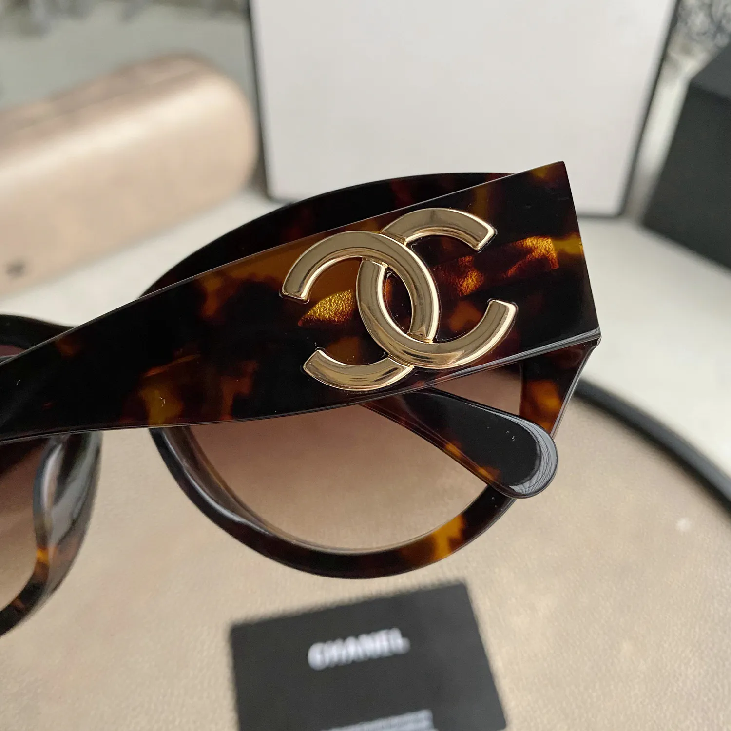 Vintage Sunglasses — image 4