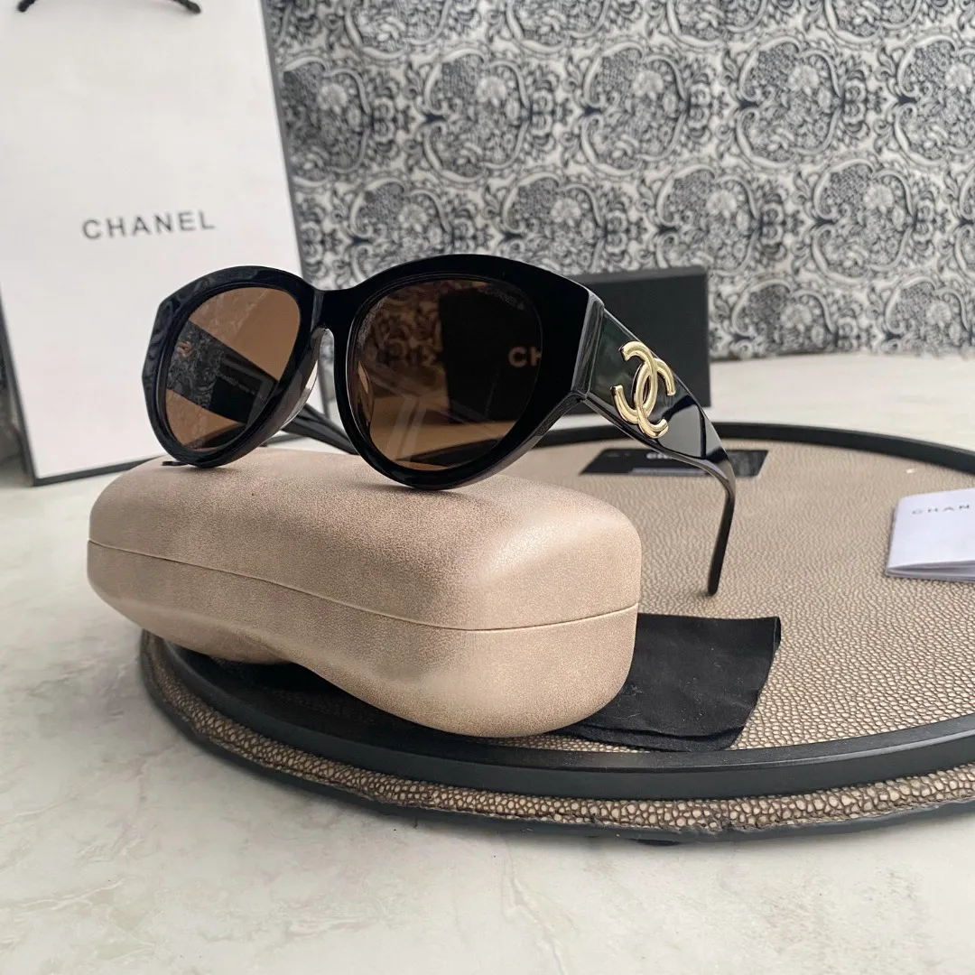 Vintage Sunglasses — image 2