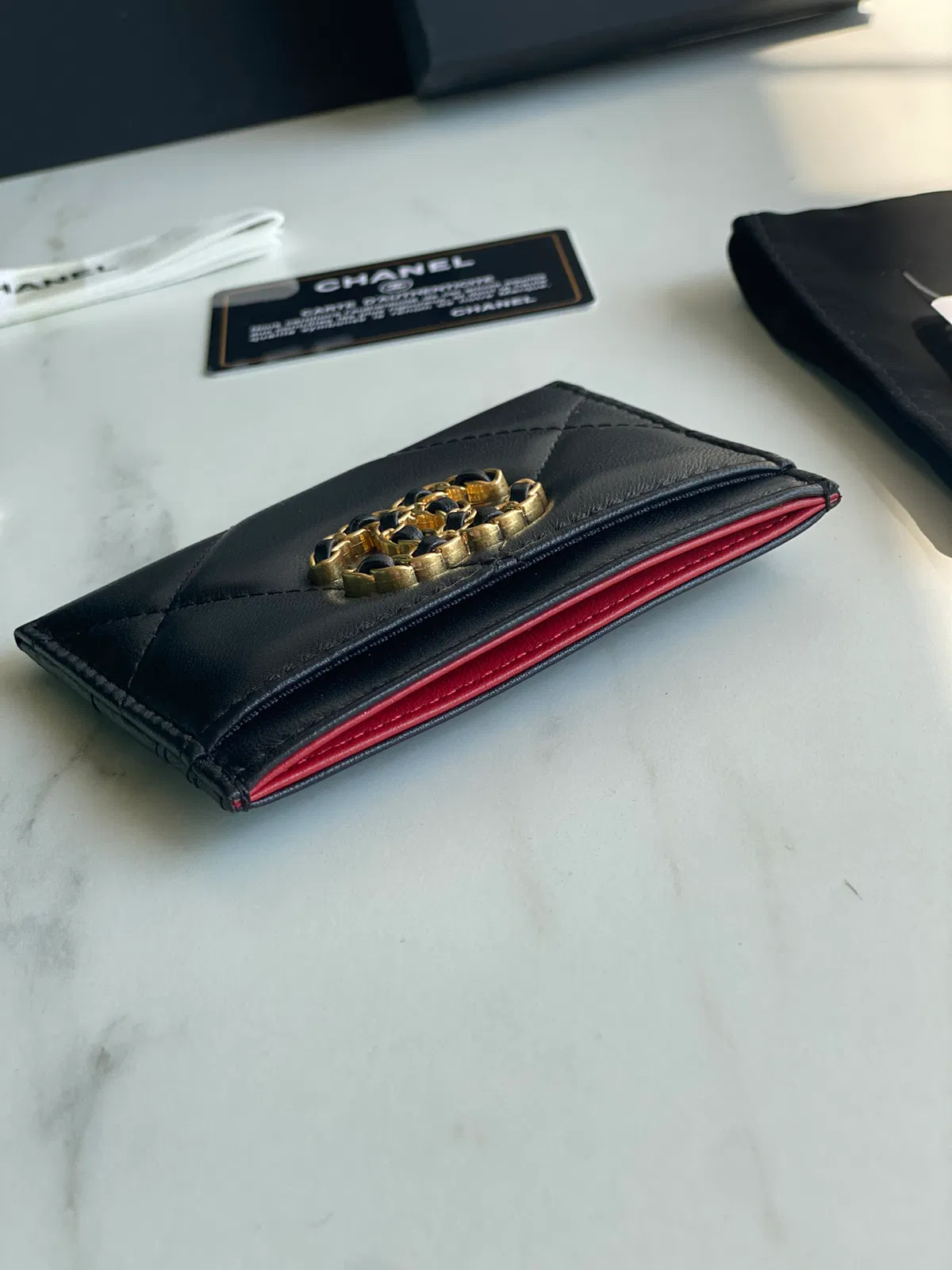 CHANEL 19 CARD HOLDER — image 9