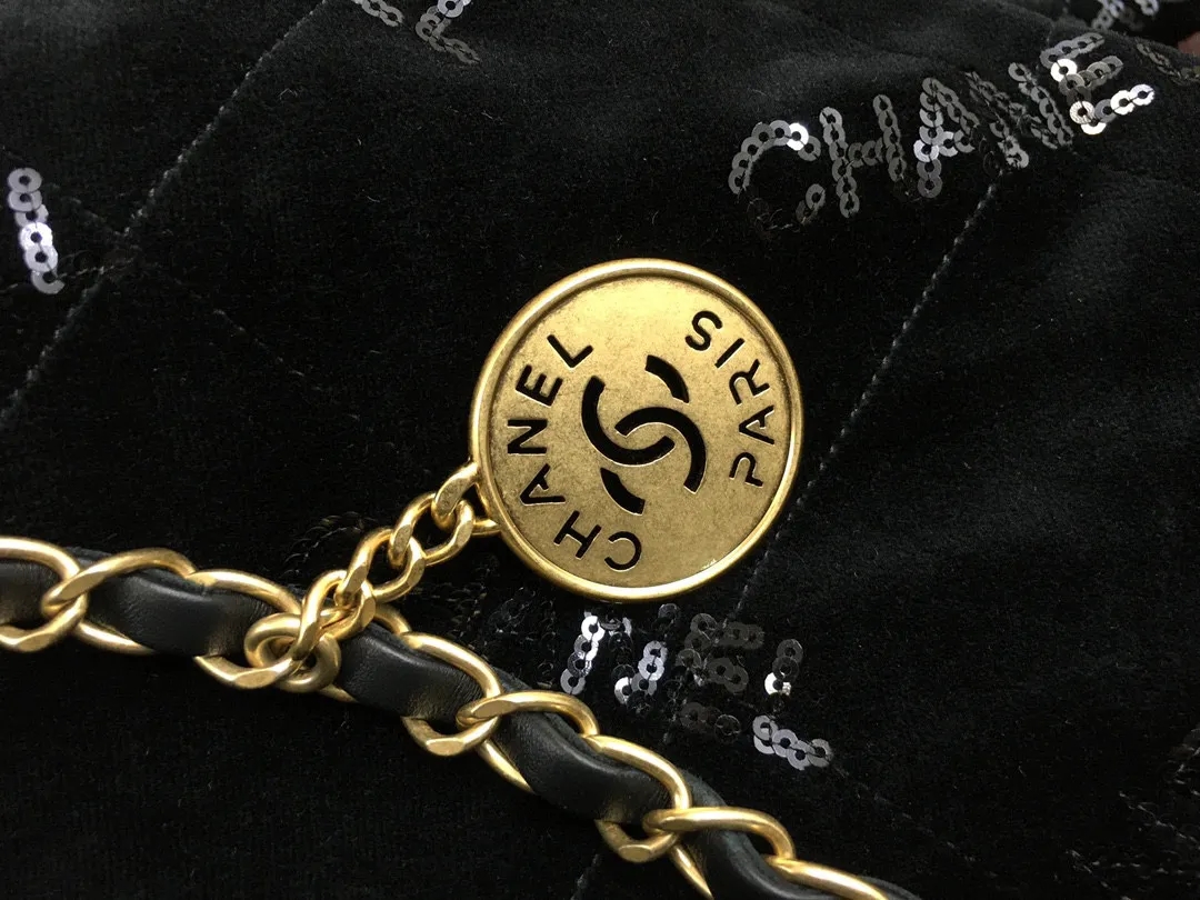 CHANEL 22 — image 7