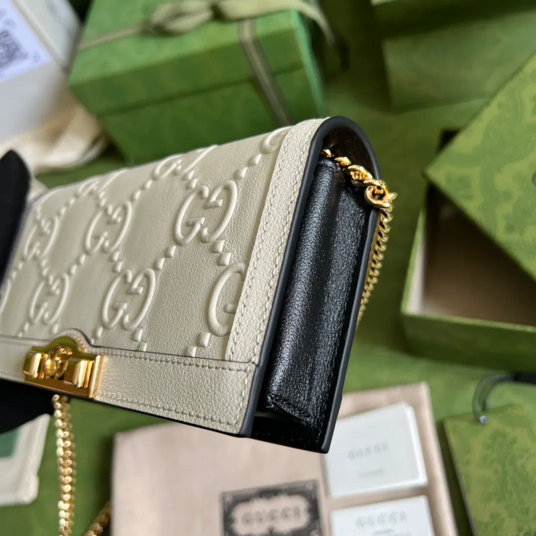 Gucci Leather clutch — image 5